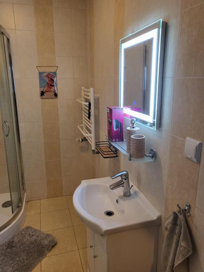 Apartament Wakacyjny Ines -Ustka-Na Wydmie,Samodzielne Zameldowanie,Garaz Do Dyspozycji Gosci Luaran gambar